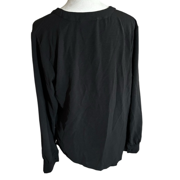 Jolie & Joy Women's Black V-Neck Top - Picture 2 of 9